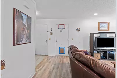 7025 Woodrick Way, Sacramento, CA 95842 - Photo 22