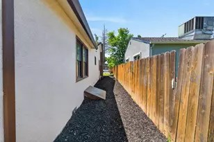2820 Branch St, Sacramento, CA 95815 - Photo 46