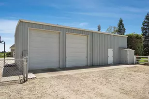21649 N Des Moines Rd, Acampo, CA 95220 - Photo 32