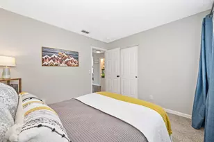 201 Stavros Ct, Roseville, CA 95678 - Photo 36