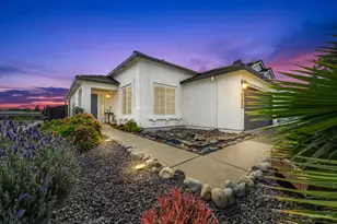 201 Stavros Ct, Roseville, CA 95678 - Photo 2