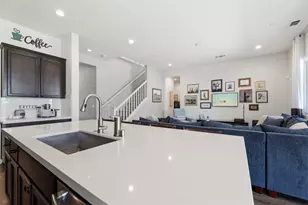 10337 Dynamic Wy, Elk Grove, CA 95757 - Photo 12