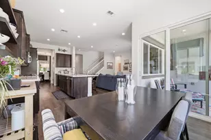 10337 Dynamic Wy, Elk Grove, CA 95757 - Photo 14