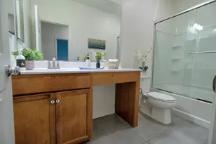 498 Central Pacific St, Lathrop, CA 95330 - Photo 20