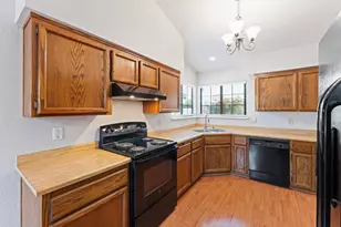 4802 Hinchman Way, Sacramento, CA 95823 - Photo 8