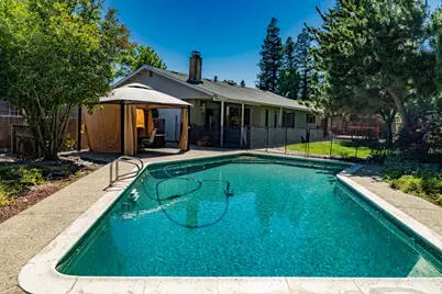 3724 Glenview Court, Modesto, CA 95355 - Photo 10