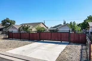 5467 9th St, Keyes, CA 95328 - Photo 4