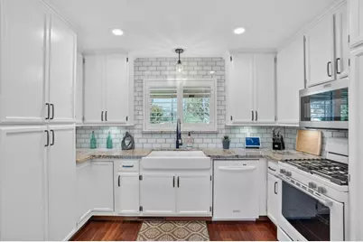 7577 Alma Vista Way, Sacramento, CA 95831 - Photo 16