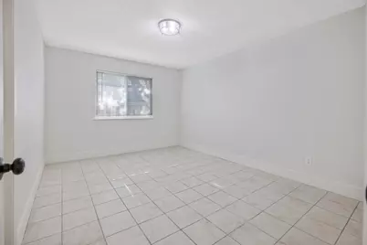 2251 E Clay Avenue, Fresno, CA 93701 - Photo 18