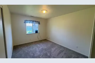 2428 Young Avenue, Stockton, CA 95205 - Photo 18