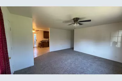 2428 Young Avenue, Stockton, CA 95205 - Photo 2
