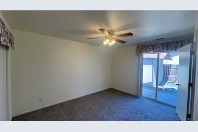 2428 Young Avenue, Stockton, CA 95205 - Photo 28