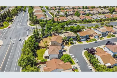2192 Trimstone Way, Roseville, CA 95747 - Photo 46