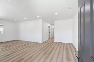 201 Barozzi Ave, Modesto, CA 95351 - Photo 14