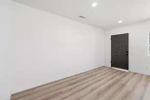 201 Barozzi Ave, Modesto, CA 95351 - Photo 16