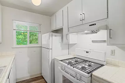 1703 Donner #4, Davis, CA 95618 - Photo 4