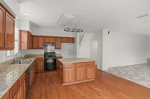 2911 Macon Dr, Sacramento, CA 95835 - Photo 6
