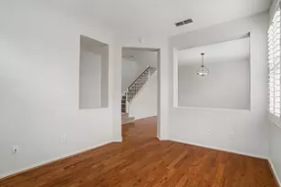 2911 Macon Dr, Sacramento, CA 95835 - Photo 16
