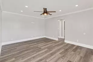 634 E Harney Ln, Lodi, CA 95242 - Photo 18