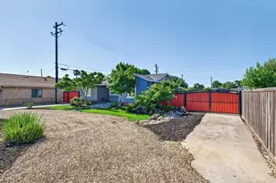 634 E Harney Ln, Lodi, CA 95242 - Photo 24