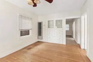 1911 20th St, Sacramento, CA 95811 - Photo 6