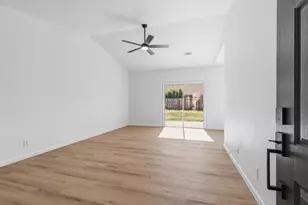 855 Pl, Los Banos, CA 93625 - Photo 4