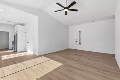 855 Place, Los Banos, CA 93625 - Photo 4