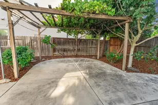 9668 Sea Cliff Way, Elk Grove, CA 95758 - Photo 32