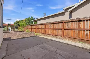 2129 Stacia Wy, Sacramento, CA 95822 - Photo 26