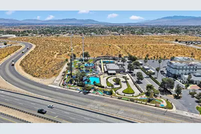 12627 Mariposa Rd, Victorville, CA 92395 - Photo 10