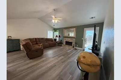 322 Culbertson Drive, Lodi, CA 95240 - Photo 4