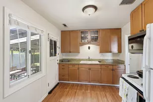 5900 17th Ave, Sacramento, CA 95820 - Photo 14