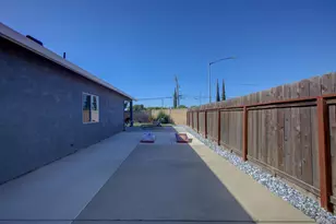 1818 Cottonwood Ave, Atwater, CA 95301 - Photo 8
