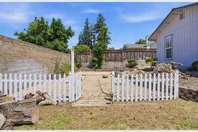6701 Arrowwood Drive, Riverbank, CA 95367 - Photo 34