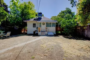 221 Orange Ave, Modesto, CA 95350 - Photo 32
