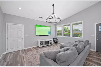 403 Niles Ave, Roseville, CA 95678 - Photo 10