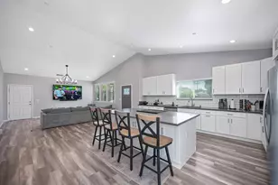 403 Niles Ave, Roseville, CA 95678 - Photo 6