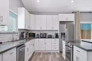 403 Niles Ave, Roseville, CA 95678 - Photo 8