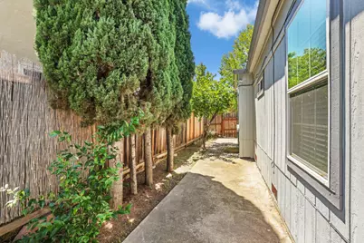 430 Bedford Road, Stockton, CA 95204 - Photo 18