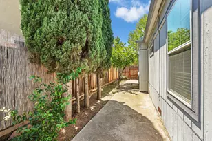 430 Bedford Rd, Stockton, CA 95204 - Photo 18