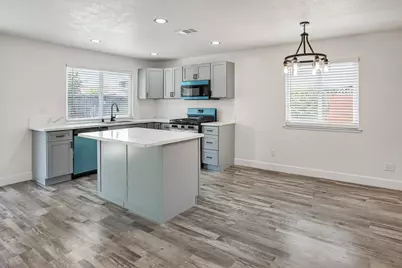 6817 Sandrock, Sacramento, CA 95828 - Photo 28