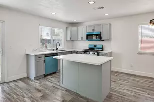 6817 Sandrock, Sacramento, CA 95828 - Photo 24