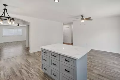6817 Sandrock, Sacramento, CA 95828 - Photo 34