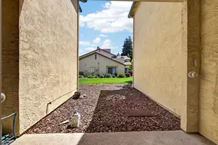 1624 Porter Way, Stockton, CA 95207 - Photo 38