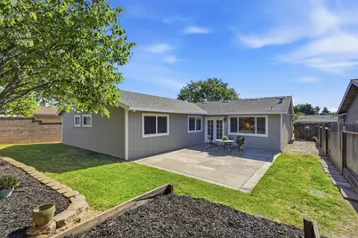 7025 Checkerbloom Way, Citrus Heights, CA 95610 - Photo 4