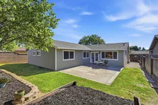 7025 Checkerbloom Way, Citrus Heights, CA 95610 - Photo 4