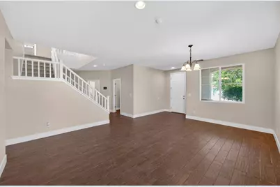7701 Tamarindo Bay Drive, Sacramento, CA 95828 - Photo 8