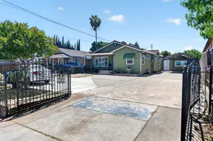 406 E Edison St, Manteca, CA 95336 - Photo 2