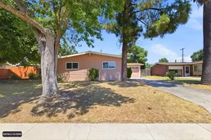 3809 Floral Dr, North Highlands, CA 95660 - Photo 2
