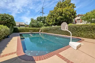949 S Country Club Blvd, Stockton, CA 95204 - Photo 52